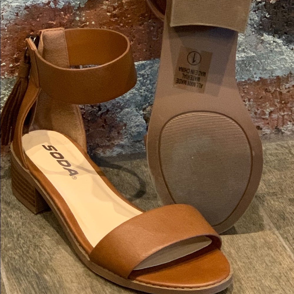Dress sandals